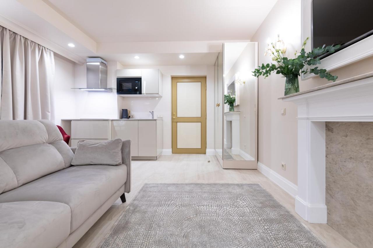 Meltzer Aparthotel 4*